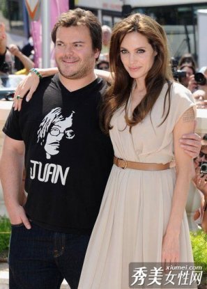 《熊貓2》戛納發(fā)布會 朱莉向中國電影拋繡球