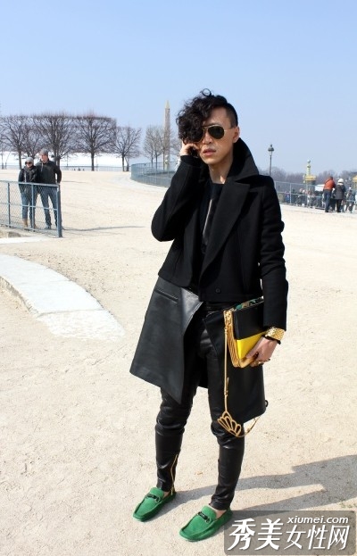 看尿道下裂火人韓火火如何玩弄潮流風格