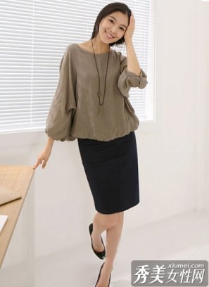 修飾胸型美衣 助OL展現(xiàn)性感身段