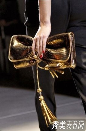 Gucci11春夏新包發(fā)布 復(fù)古風(fēng)加入編織新元素