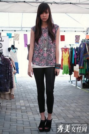 拉長比例顯高搭顯超模氣場